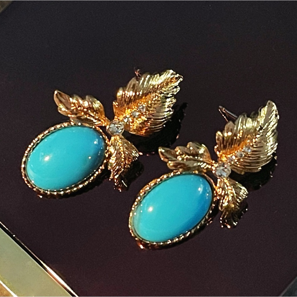 ✨Beautiful Drop Earrings with turquoise beads